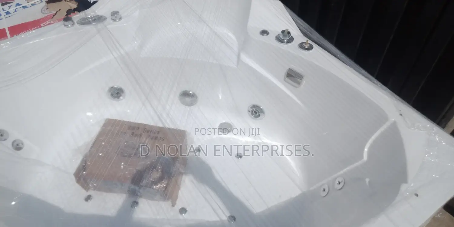 150x150 Double Jacuzzi for Two People