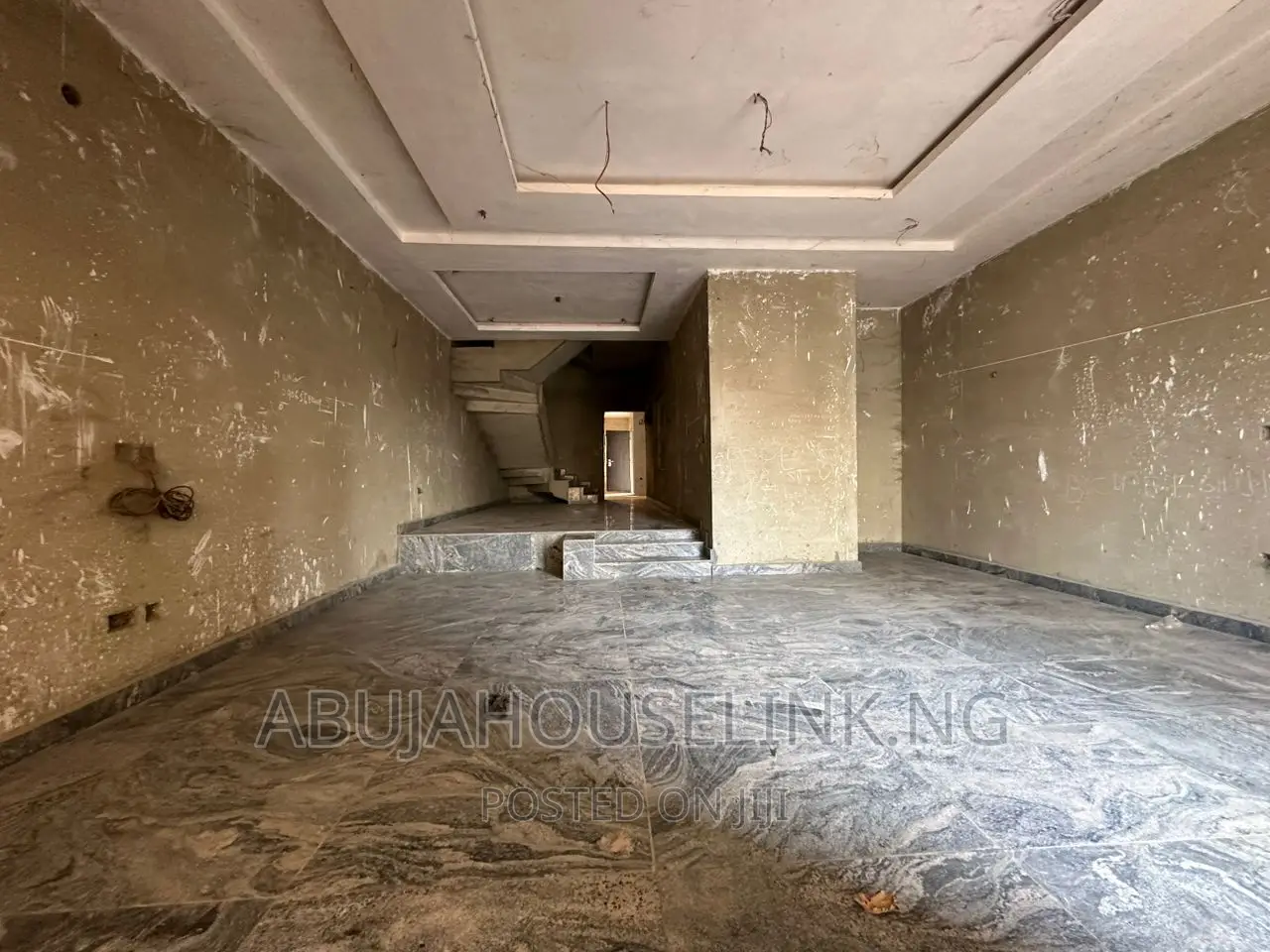 4bdrm Duplex in Guzape Main Abuja for sale