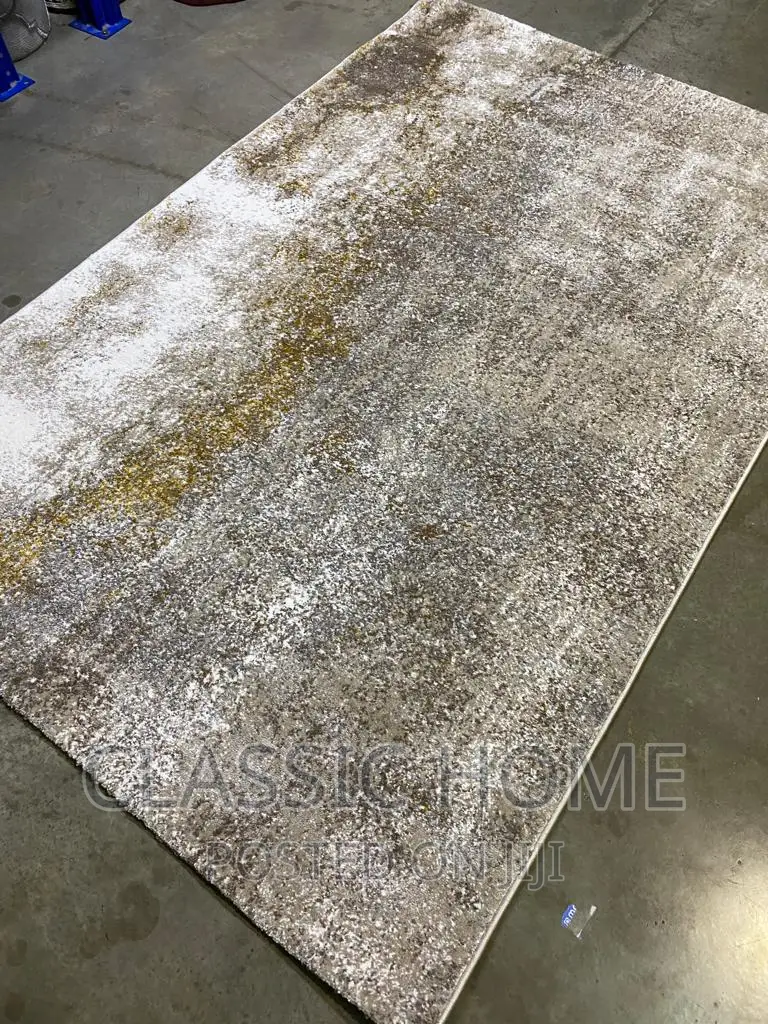 Standard Turkey Quality Center Rug