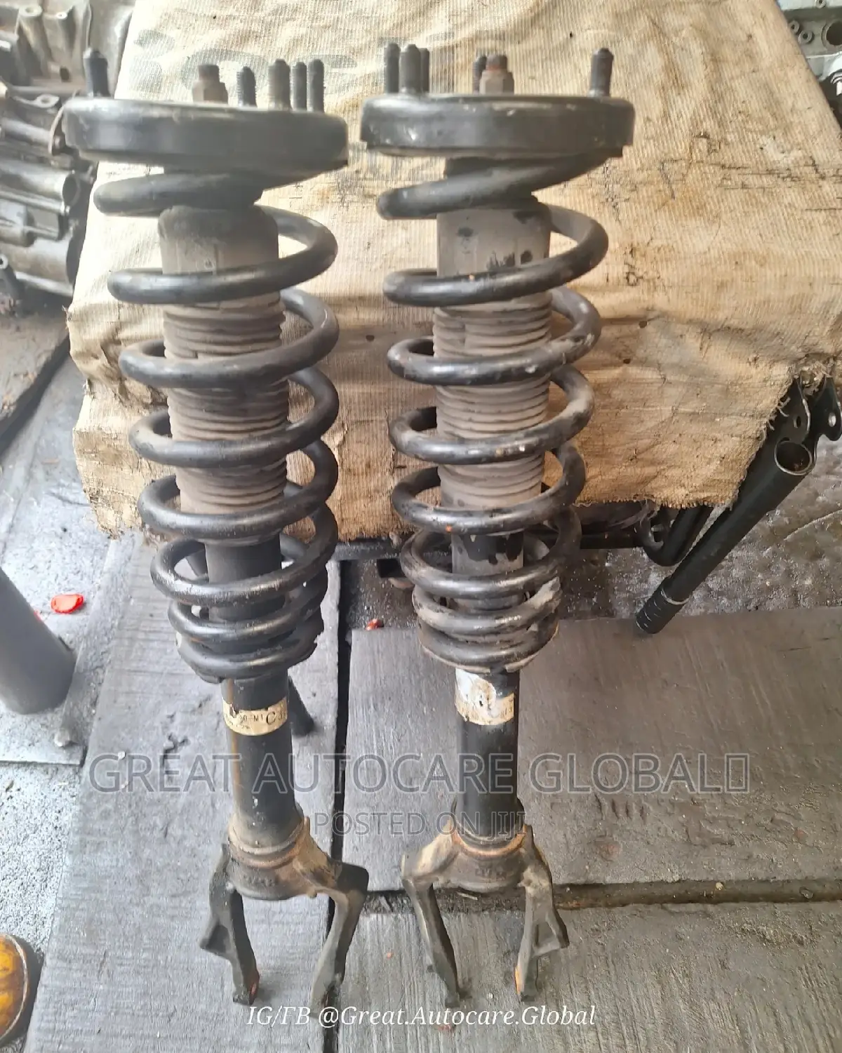 Front And Back Shock Absorbers For 2003-2012 Honda Accord