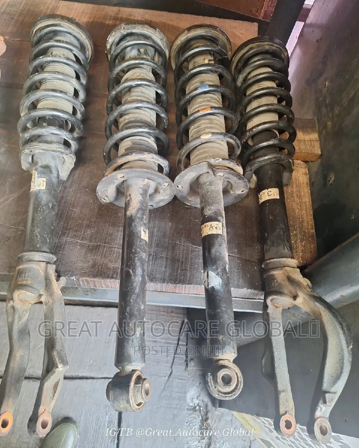 Front And Back Shock Absorbers For 2003-2012 Honda Accord