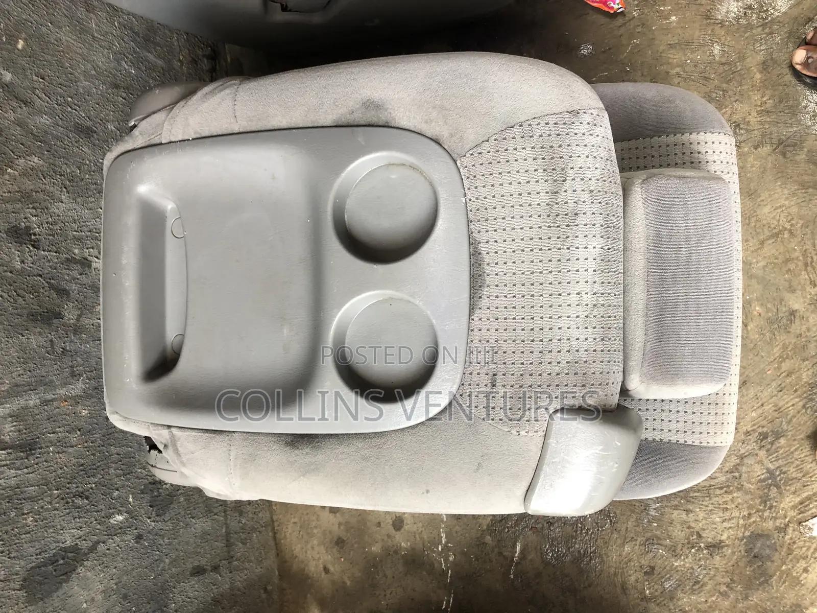 3 Centers Seat Toyota Sienna 2004-08 Fabric Ash Color