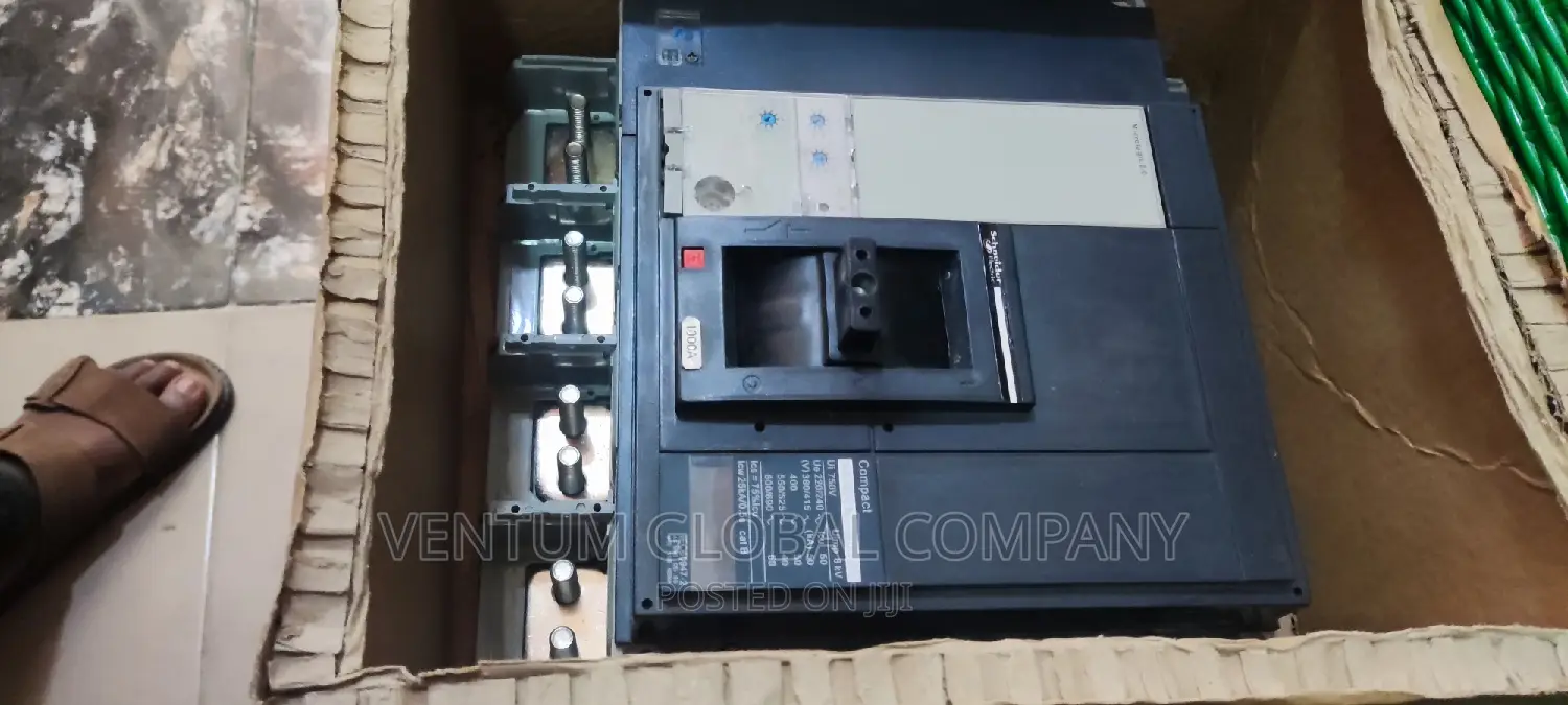 1000A McCb 4pole