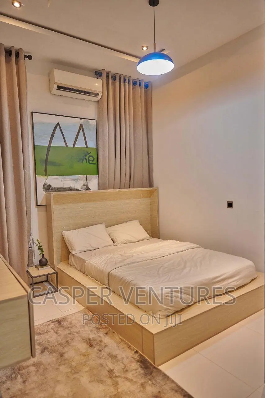 Fancy and Colorful 2-Bedroom