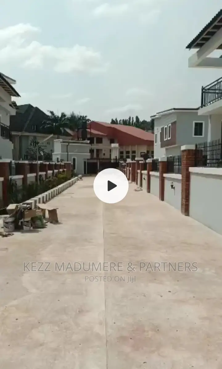 4bdrm Duplex in Independence Layout for sale