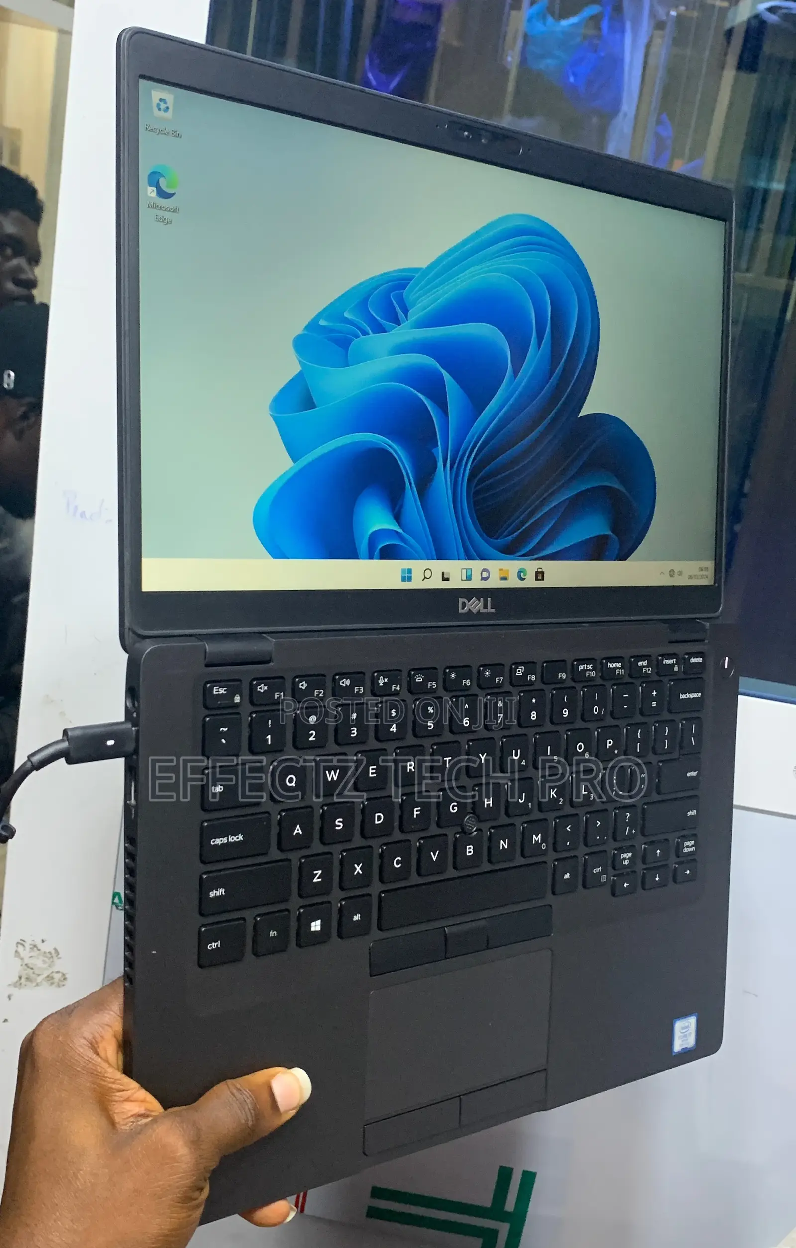 Laptop Dell Latitude 5400 16GB Intel Core I7 SSD 256GB