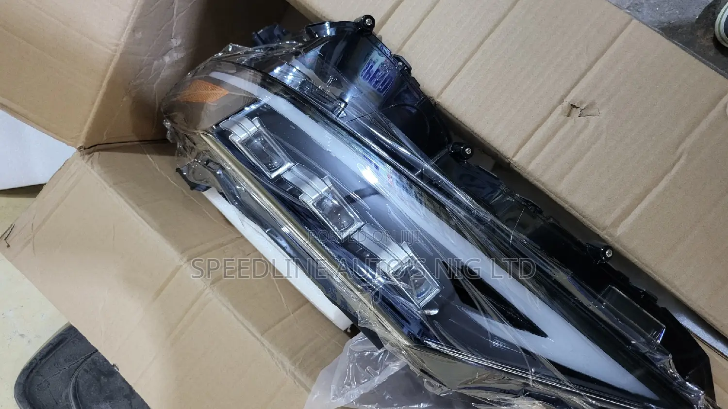 Complete Head Lamp Toyota Camry 2020 3touch