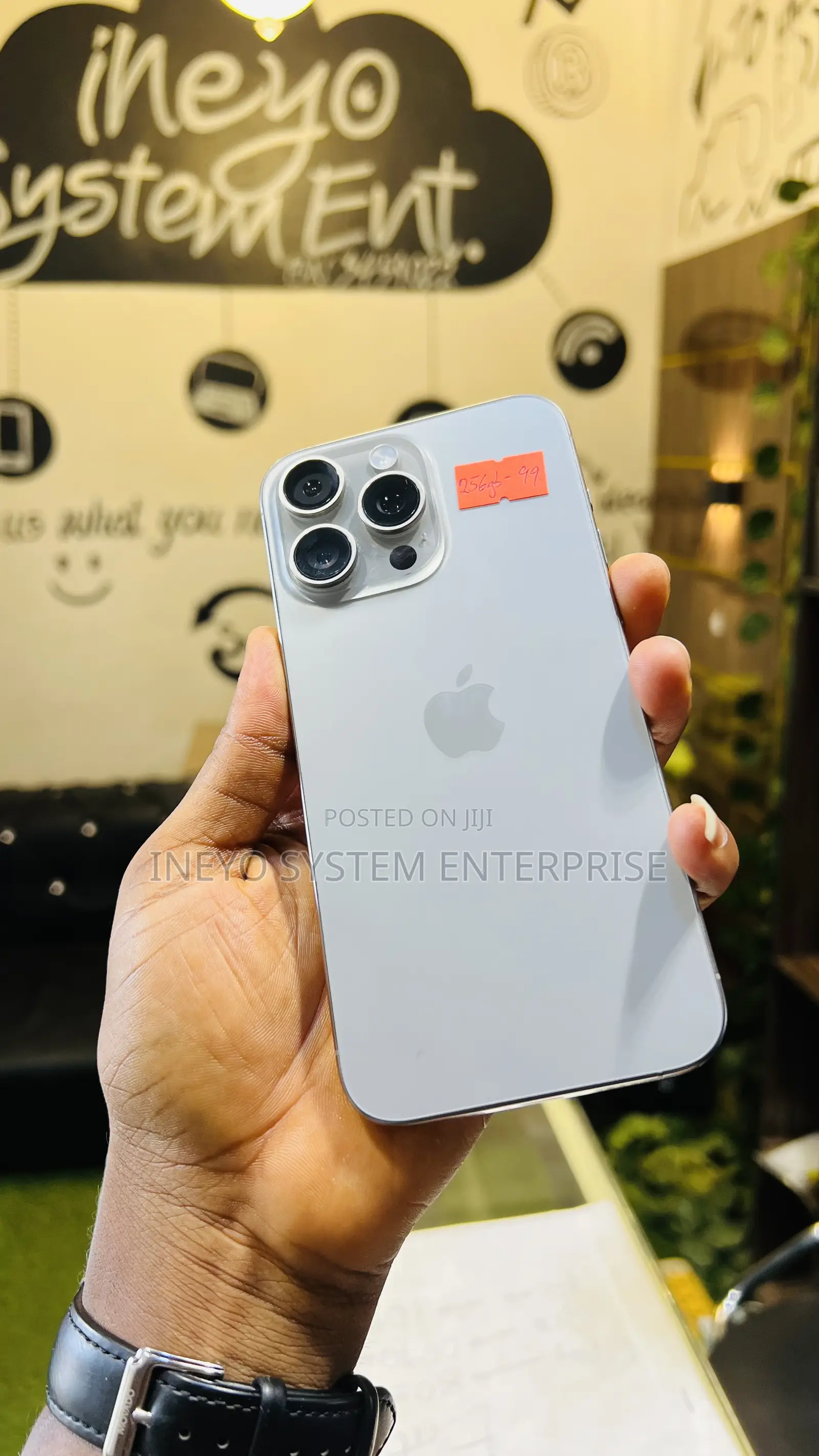 Apple iPhone 15 Pro Max 256 GB