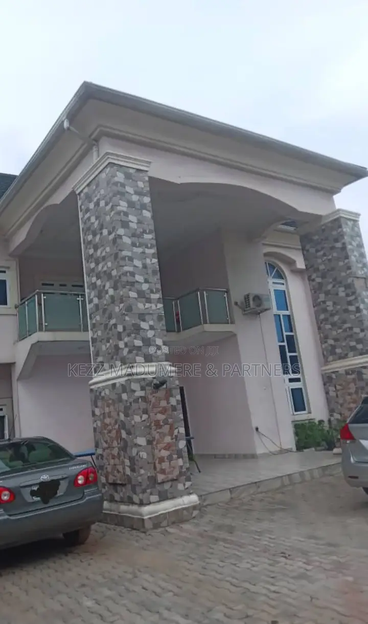 9bdrm Duplex in New Owerri , Imo for sale