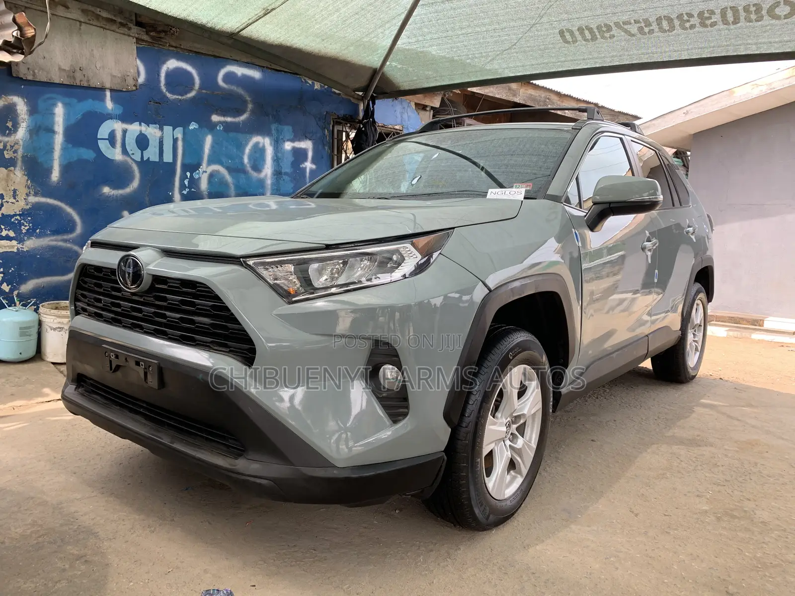 Toyota RAV4 XLE Premium 2021