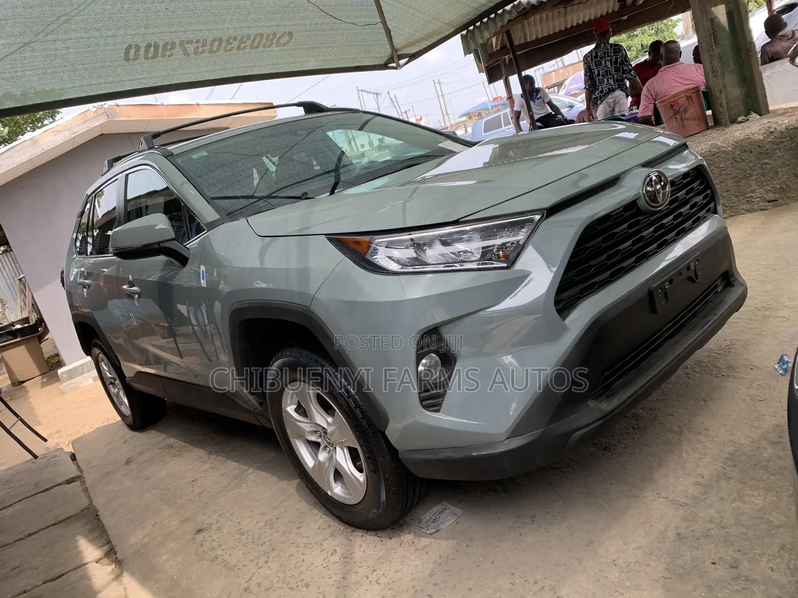 Toyota RAV4 XLE Premium 2021