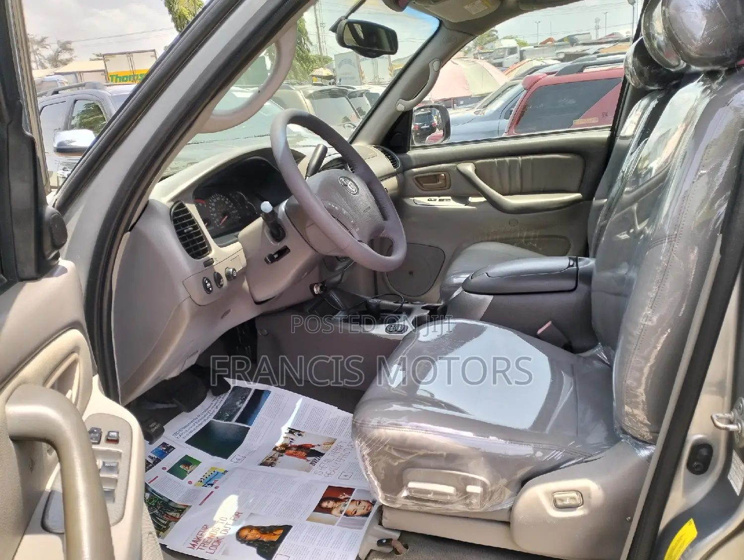 Toyota Sequoia 2004 Silver