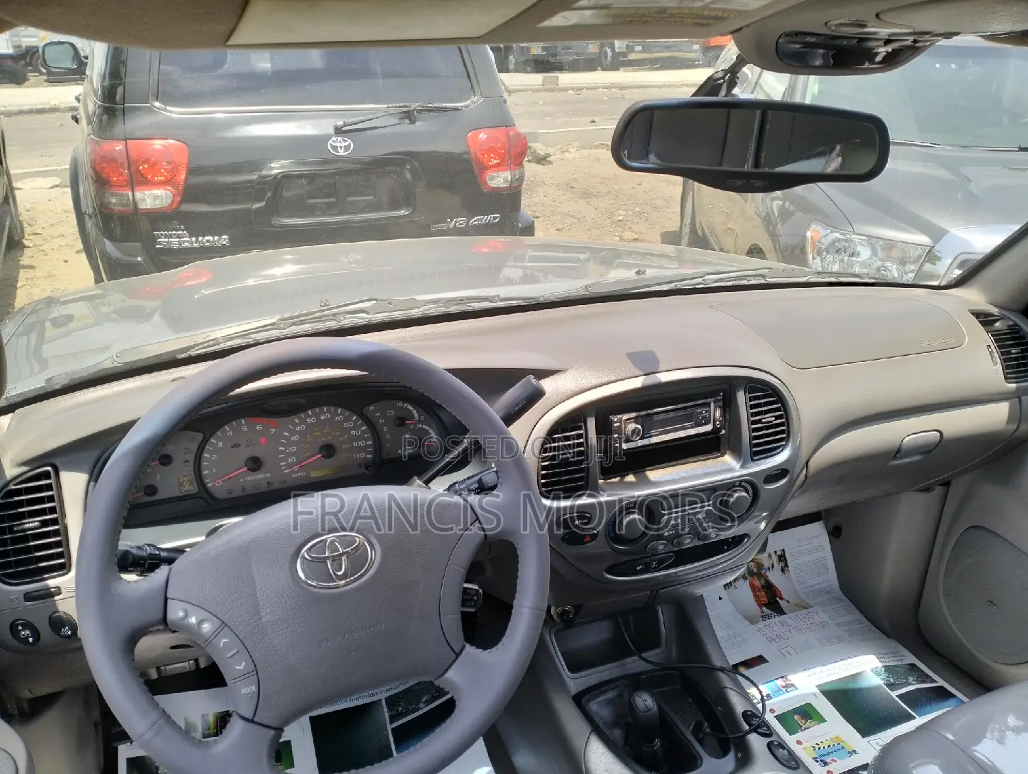 Toyota Sequoia 2004 Silver