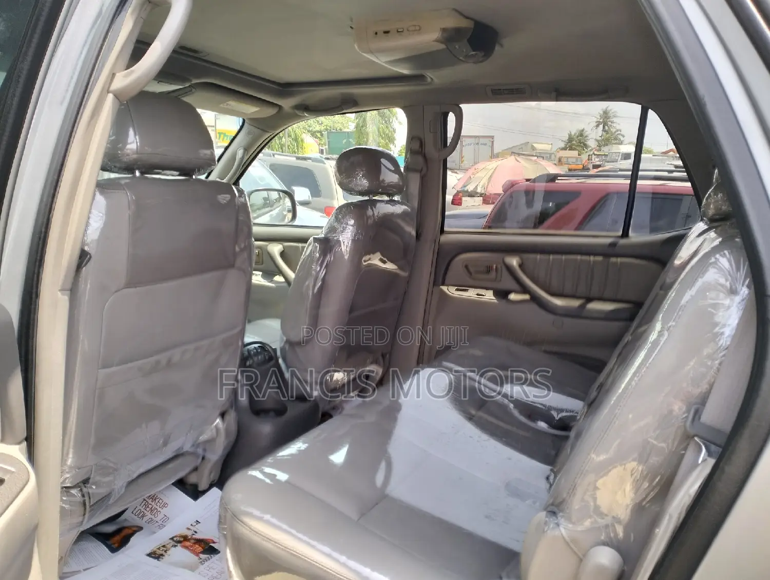 Toyota Sequoia 2004 Silver
