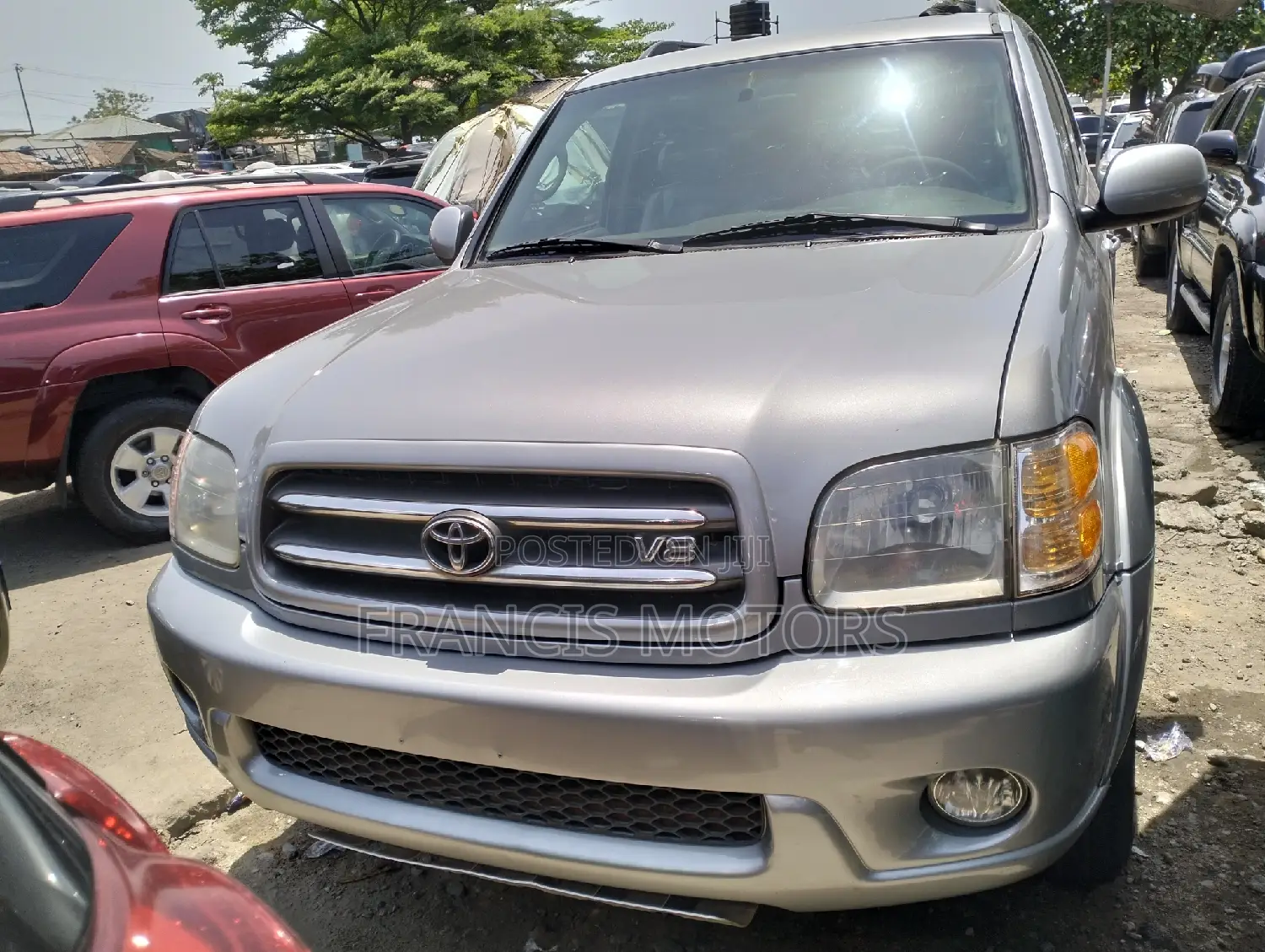 Toyota Sequoia 2004 Silver
