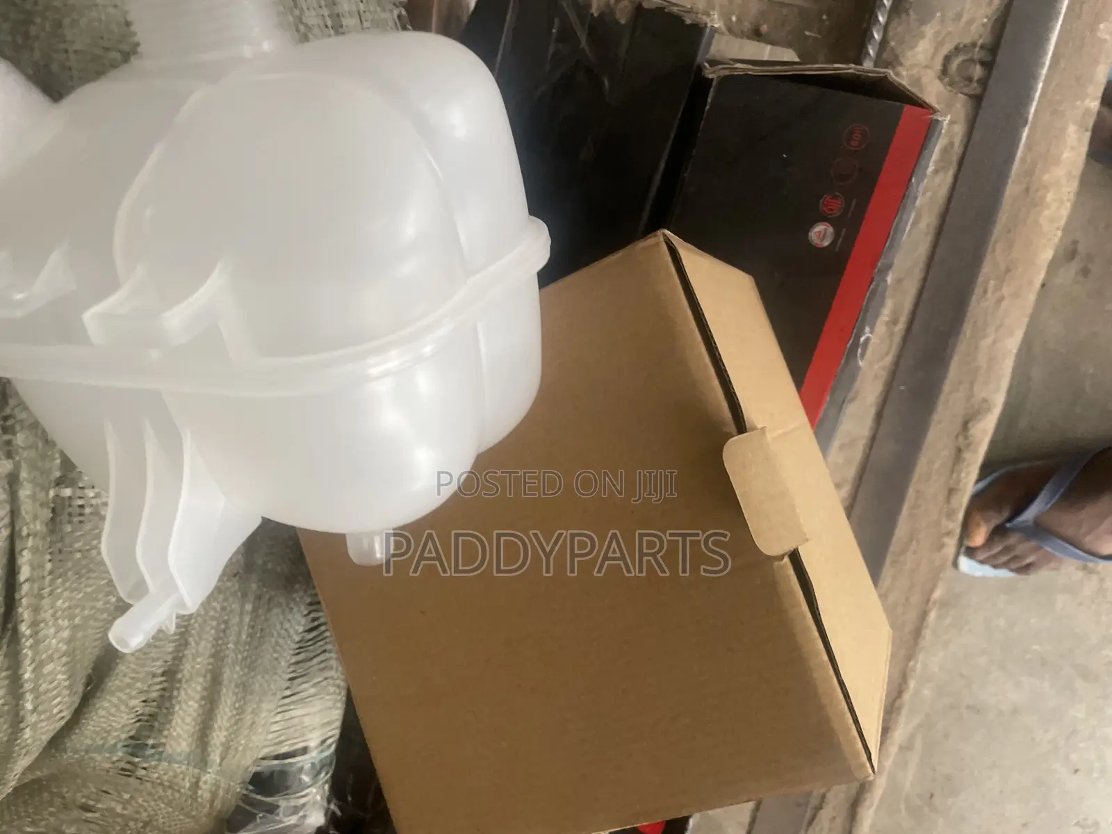 Mini Cooper Engine Coolant Water Reservoir Tank