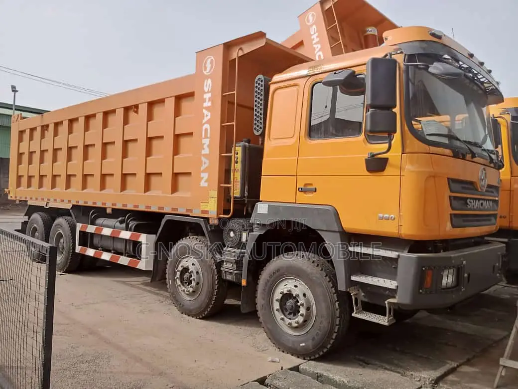 Shacman 12 Tyres 2025 Orange