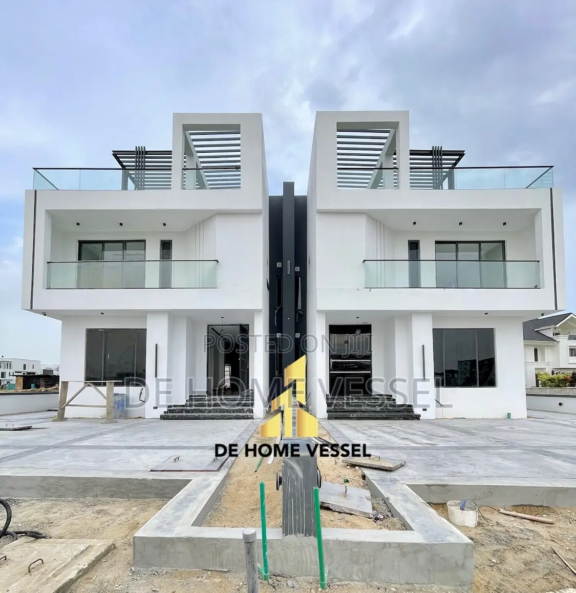 5bdrm Duplex in Ikate for sale