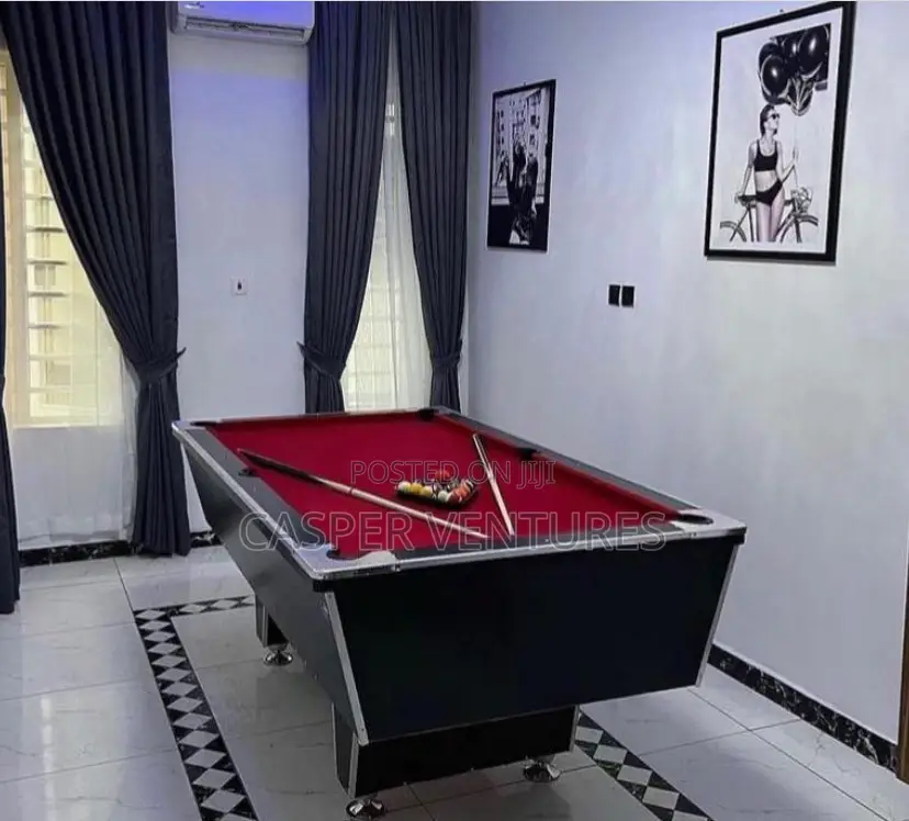 Stylish and Luxurious Apartment