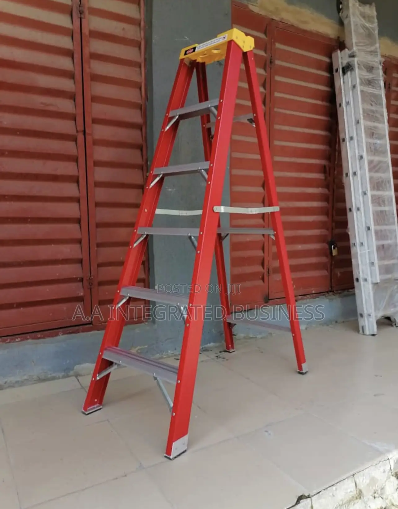 Fiberglass Durable Ladder 6 Feet