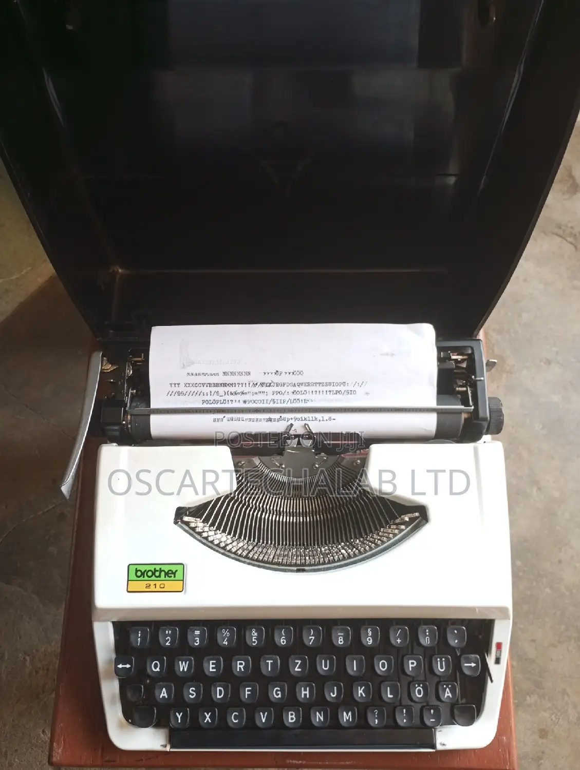 Brother Manual Typewriter (In Box)