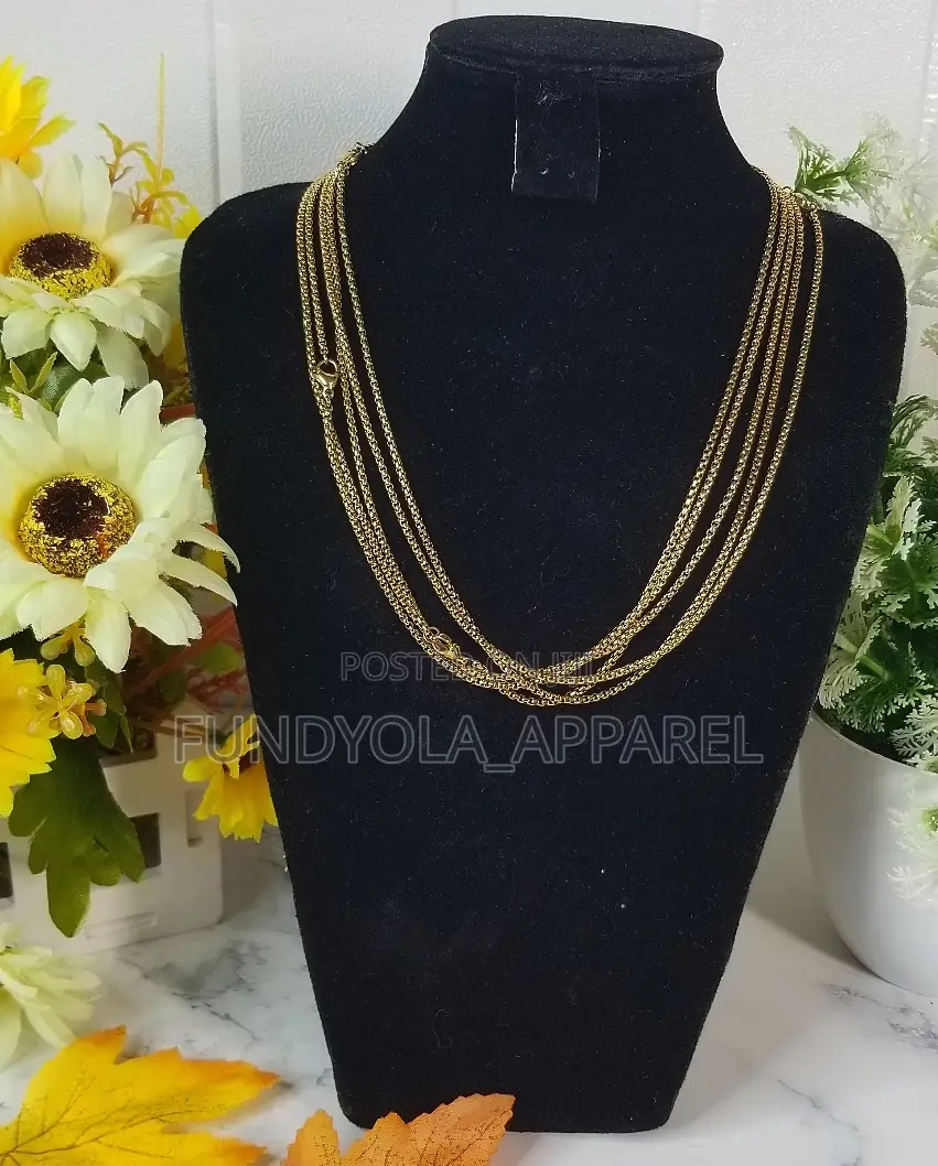 Round Pearl Steel Gold Short Chain