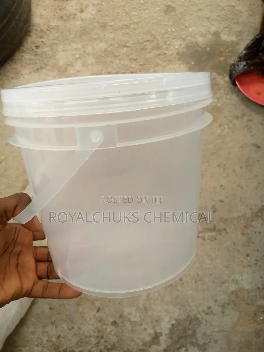 4 Litre Transparent Plastic Bucket