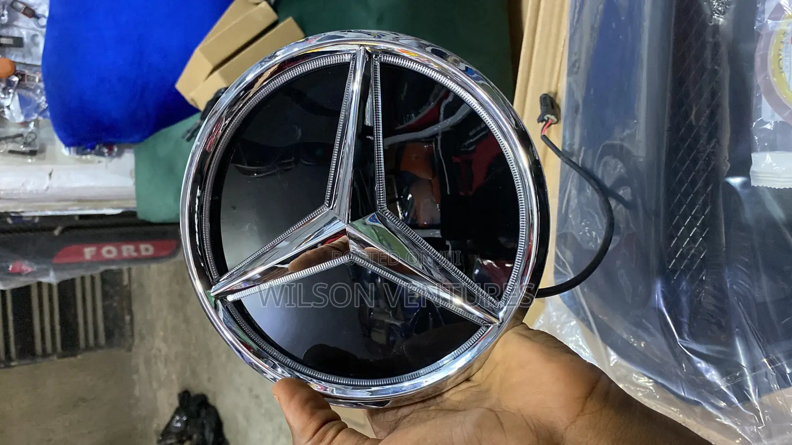 Benz LED/Light Front Grille Logo Light