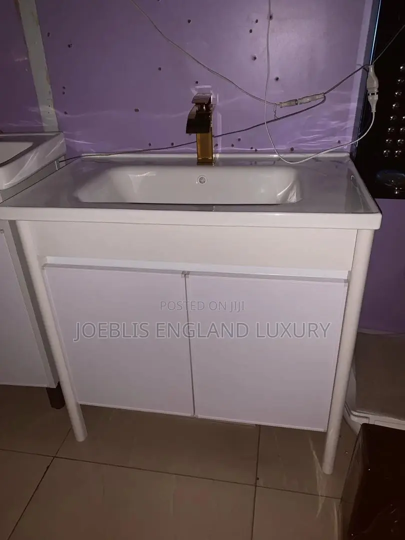 80cm Bathroom Cabinet With Mirror PVC White