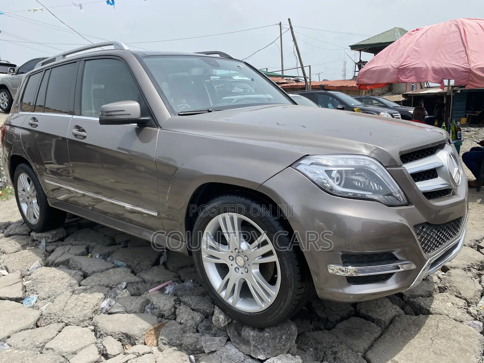 Mercedes-Benz GLK-Class 350 4MATIC 2013 Gold