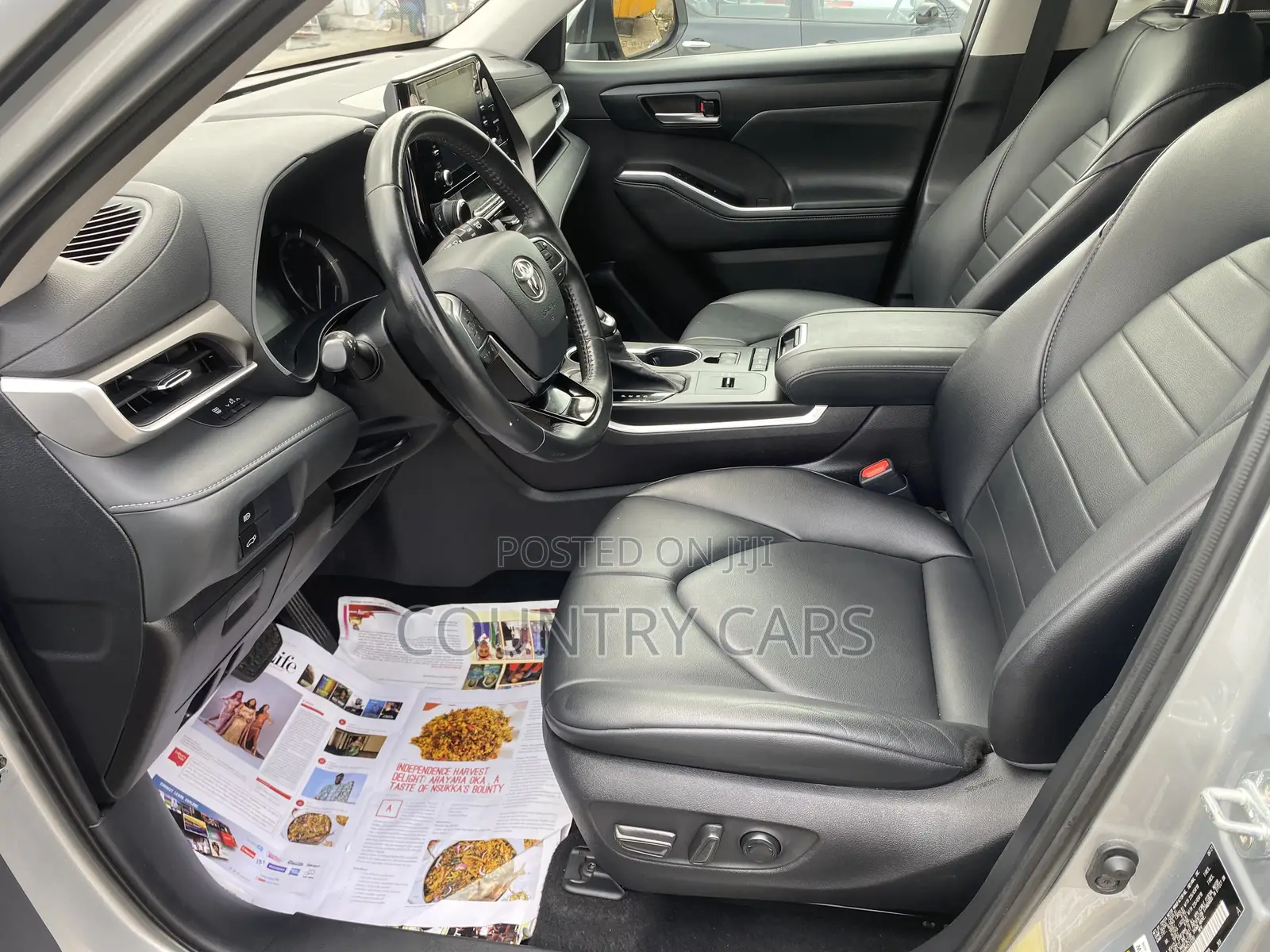 Toyota Highlander XLE 2021 Silver