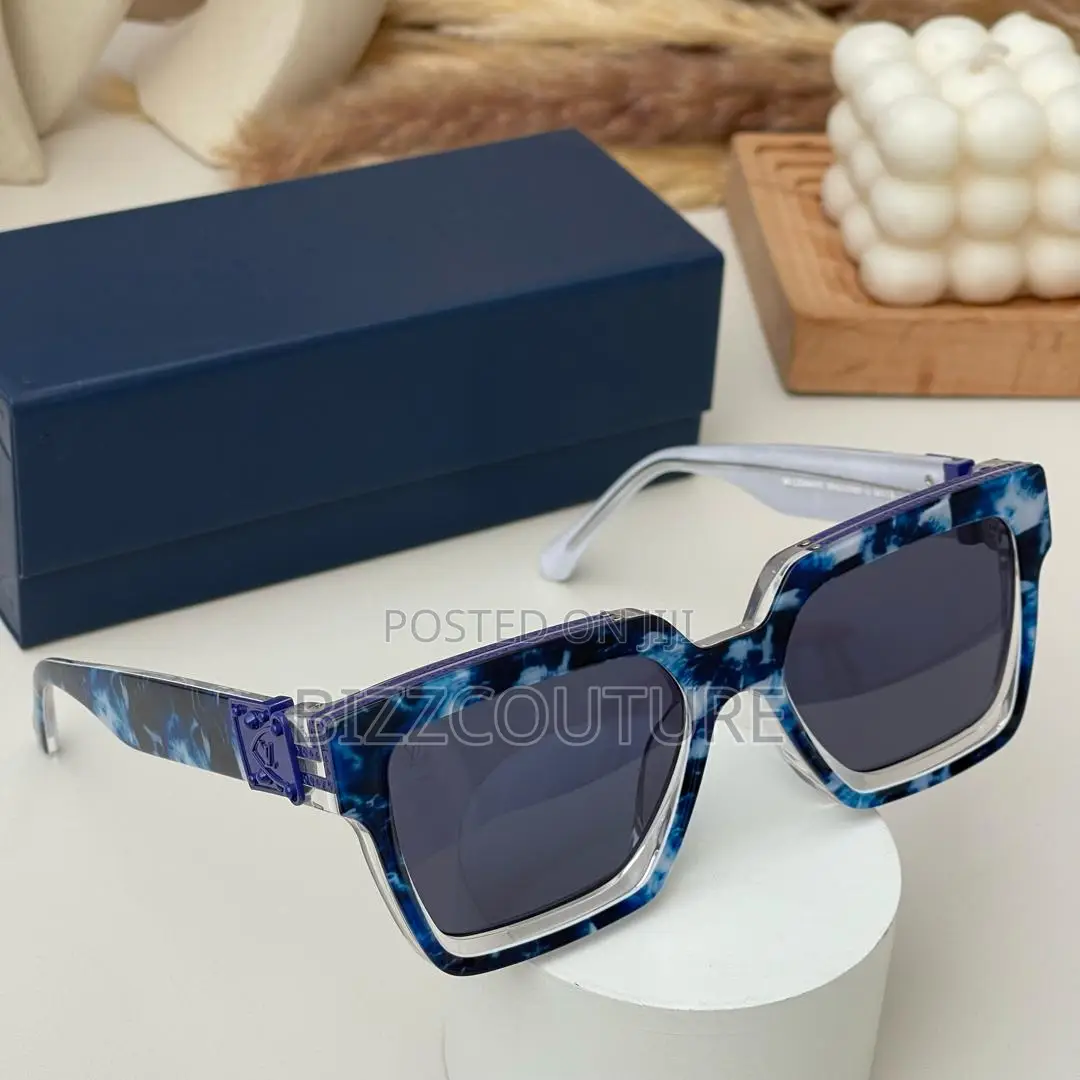 Original LOUIS VUITTON Sunglasses Available in Store