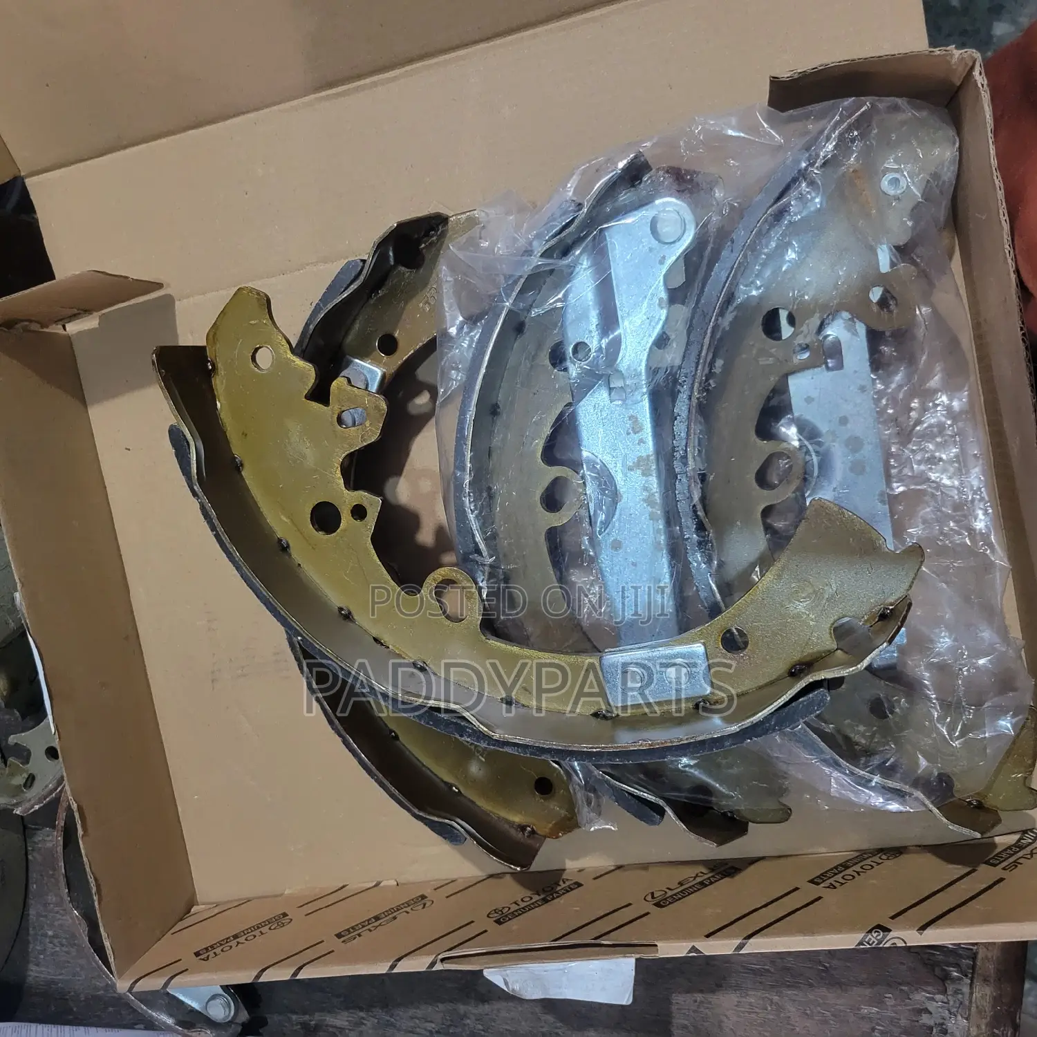 TOYOTA Hilux Brake Shoe/ Linning