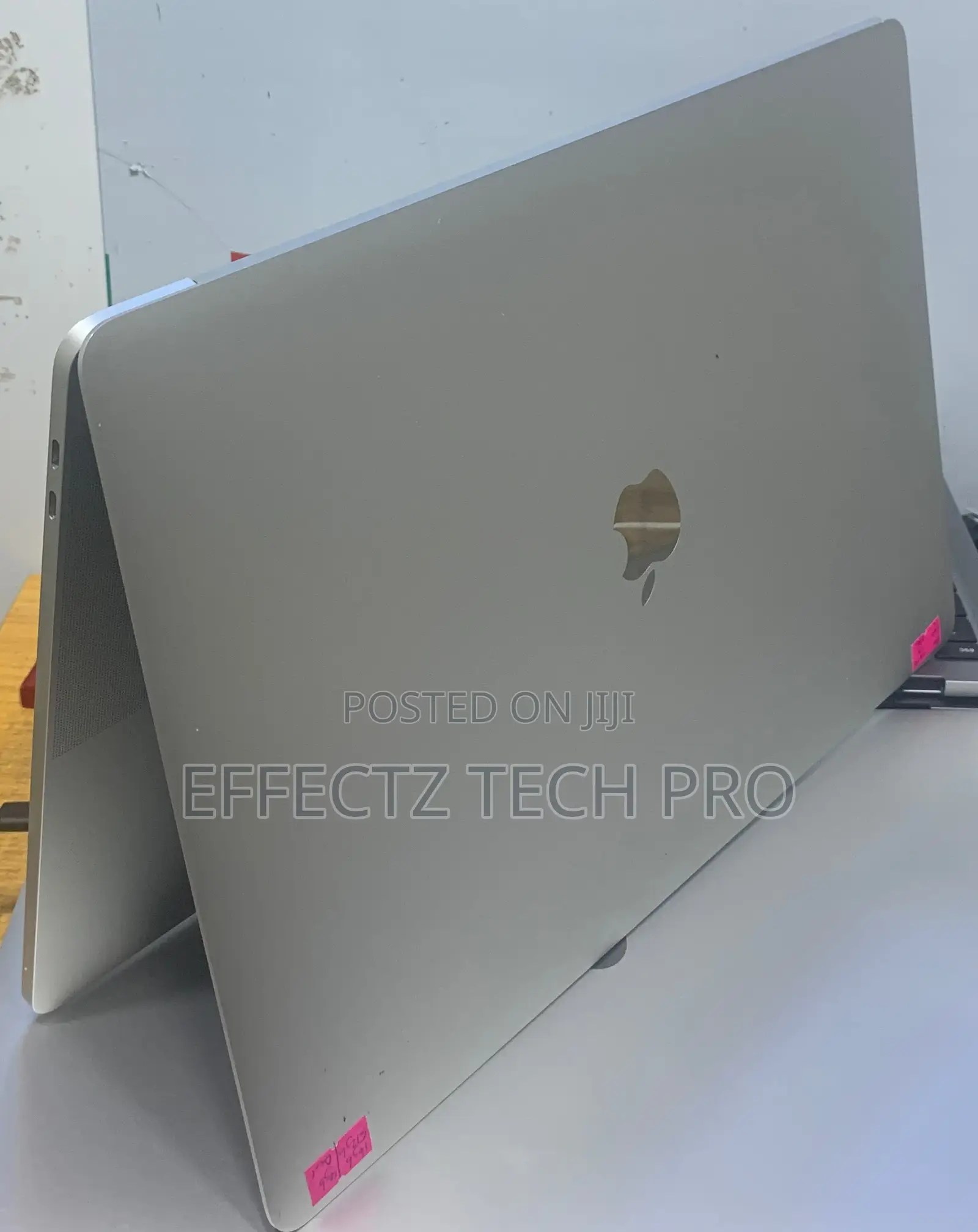 Laptop Apple MacBook Pro 2019 16GB Intel Core I7 SSD 512GB