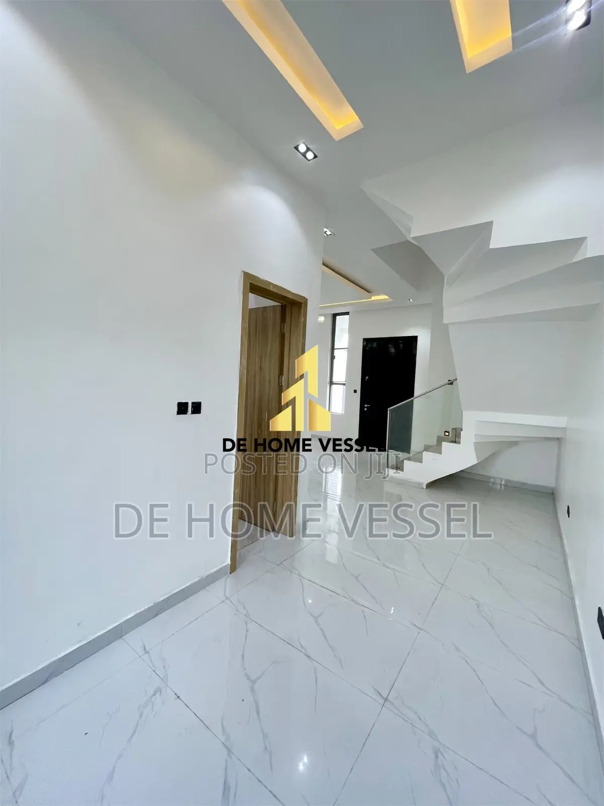 4bdrm Duplex in Osapa london for sale