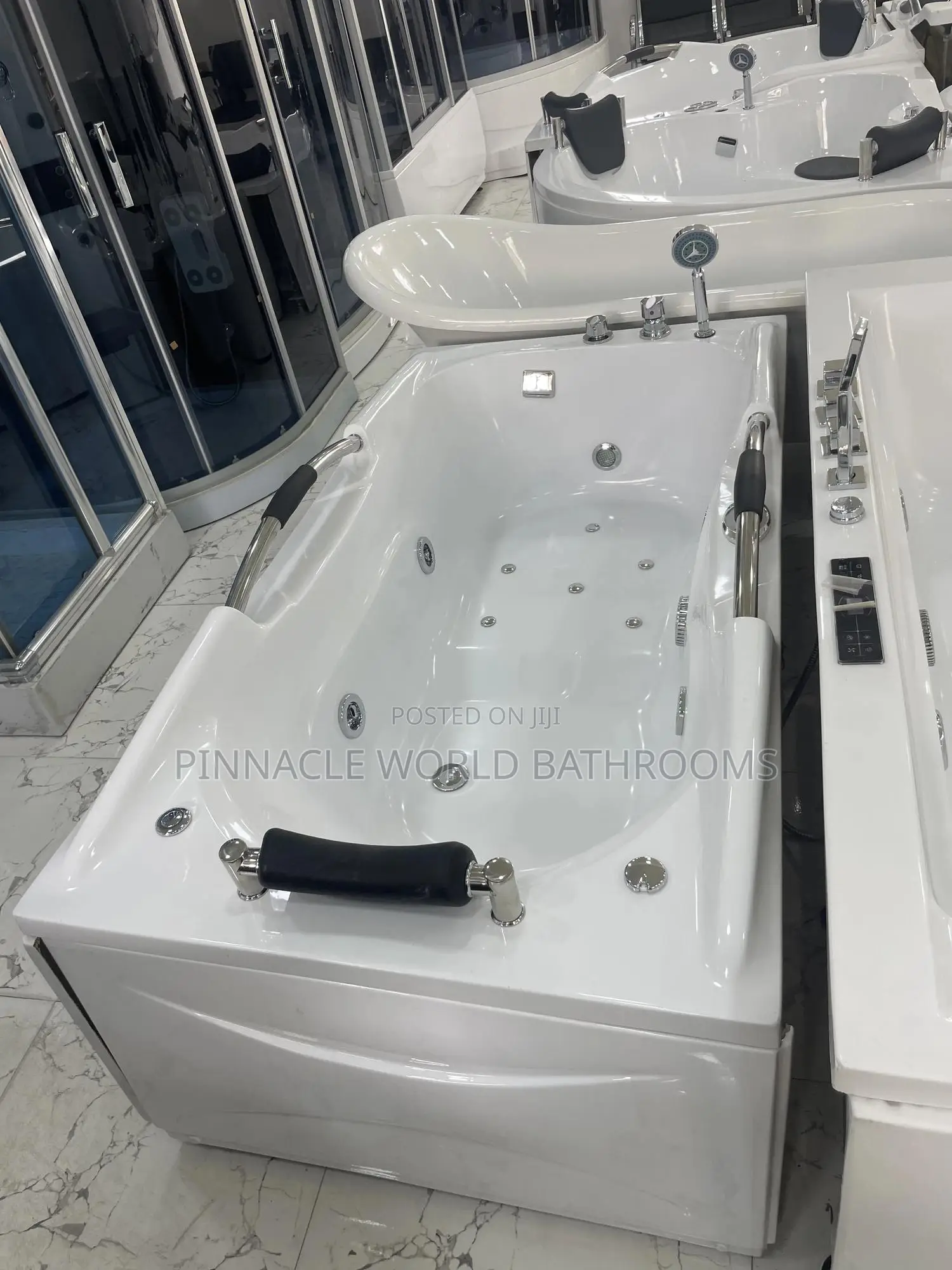 170x90cm Single Jacuzzi With Complete Accessories