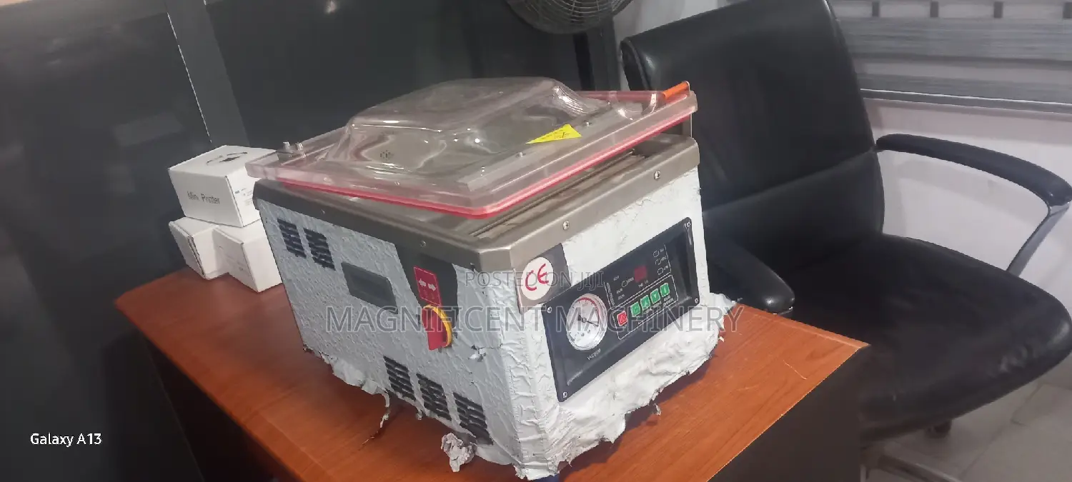 Vacuum Sealer Packaging Machine