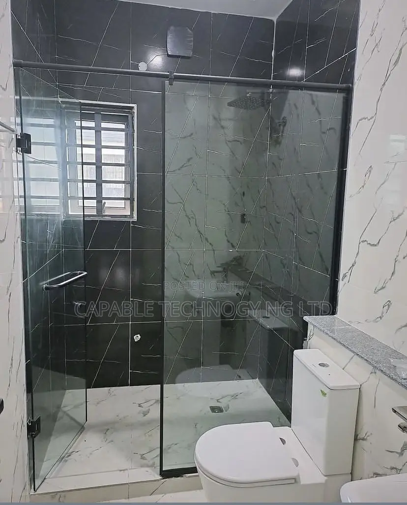 Shower Cubicle With Best Installation