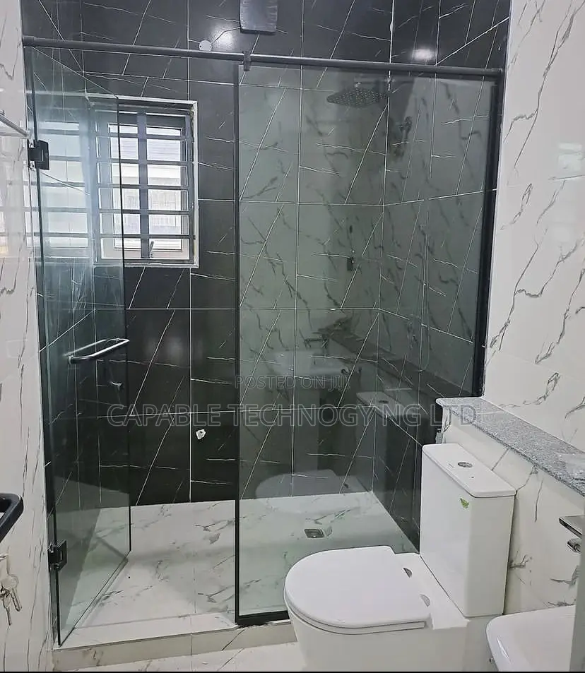 Shower Cubicle With Best Installation