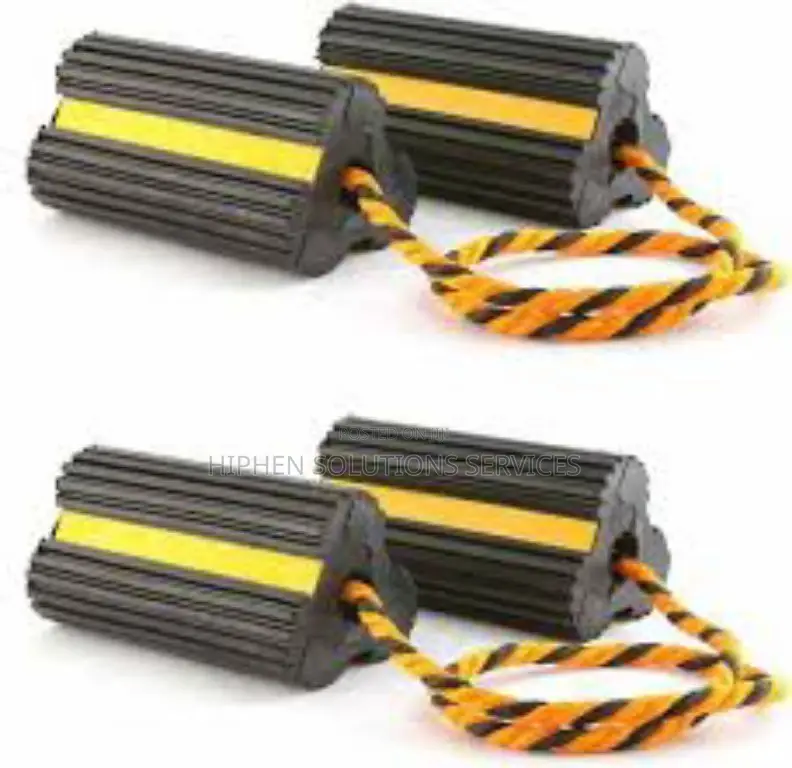 Aircraft Chock Set With Reflective Tape