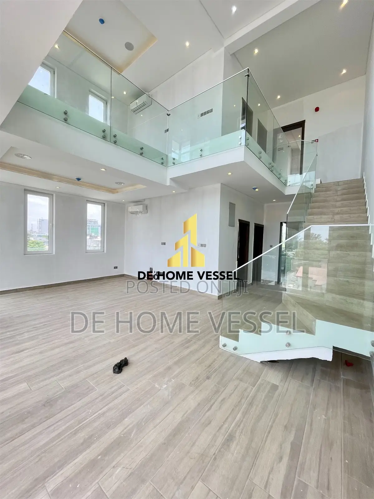 3bdrm Maisonette in Victoria Island for sale