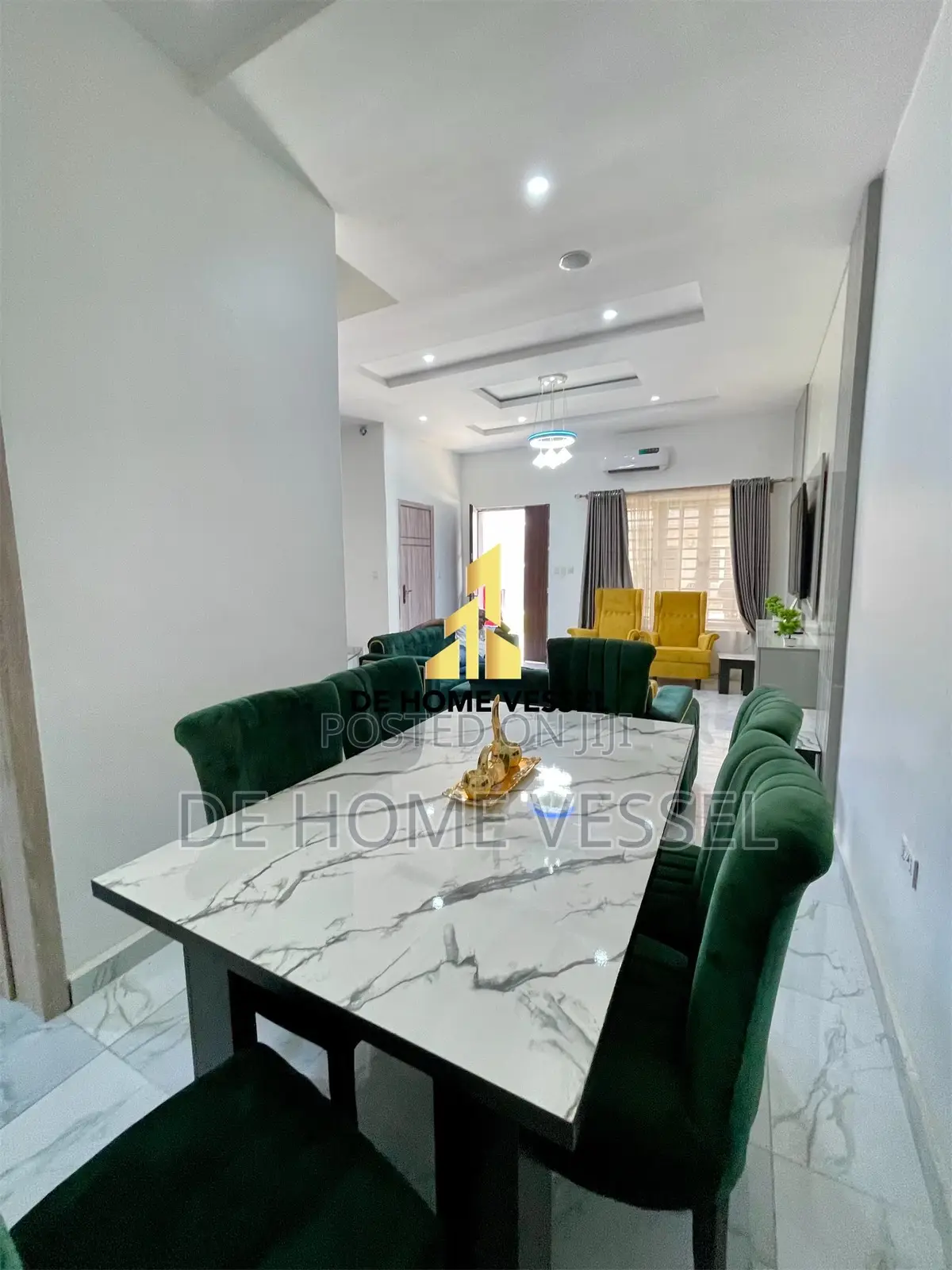 4bdrm Townhouse/Terrace in Ikate for sale