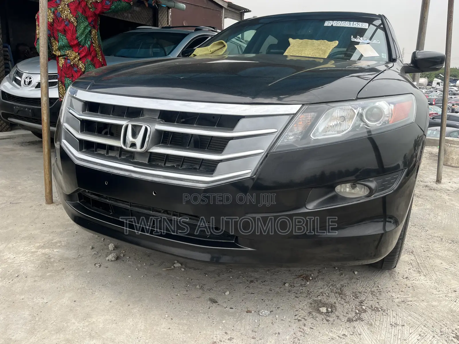 Honda Crosstour 2012 Black