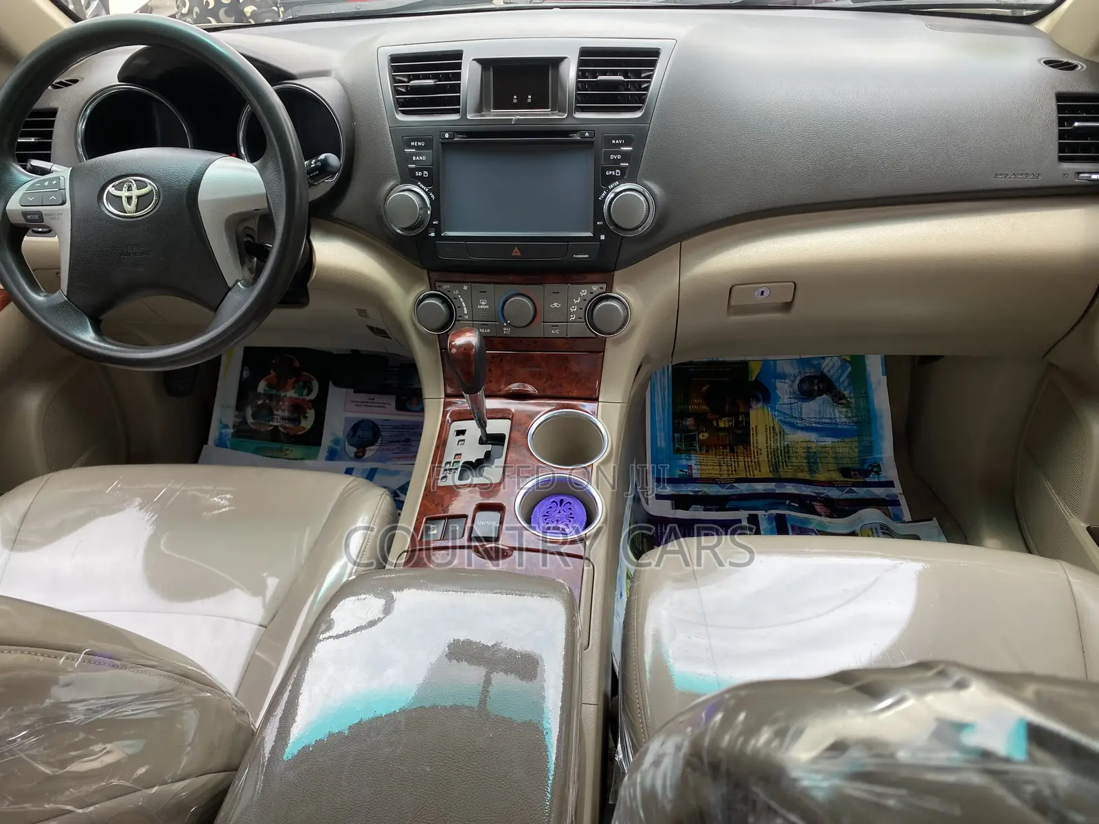 Toyota Highlander Limited 2010 Gold