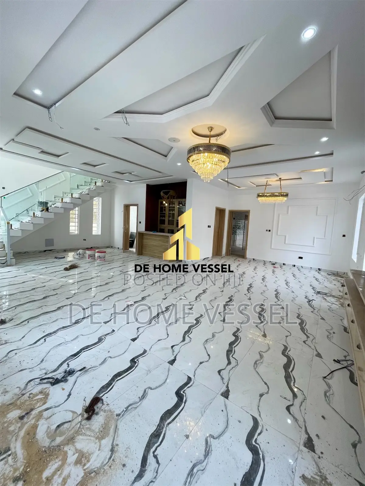 5bdrm Duplex in Ikota for sale