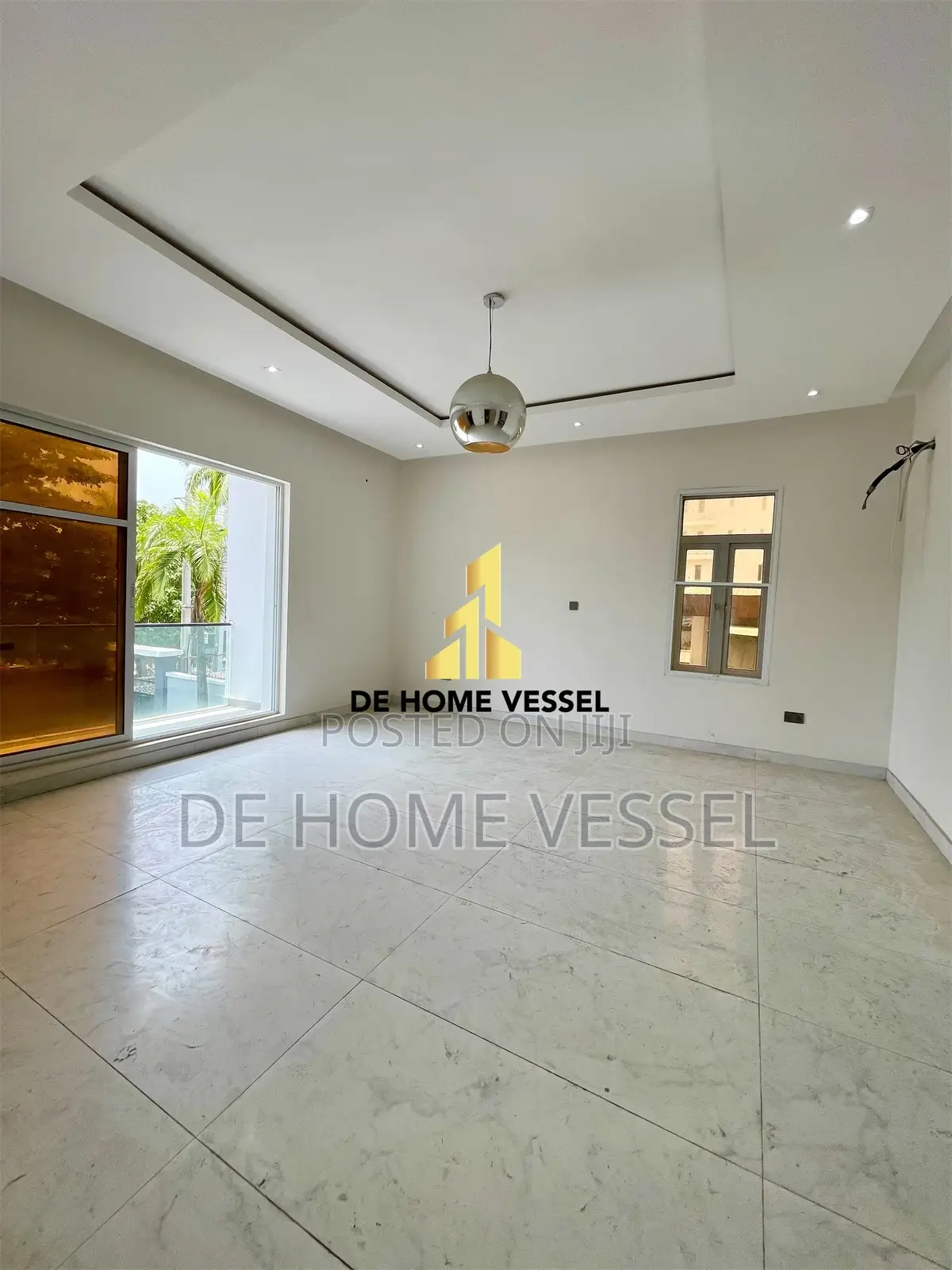 3bdrm Apartment in Victoria Island for sale