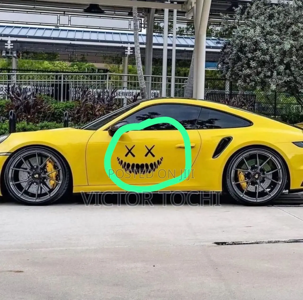 Car Smiley Sticker