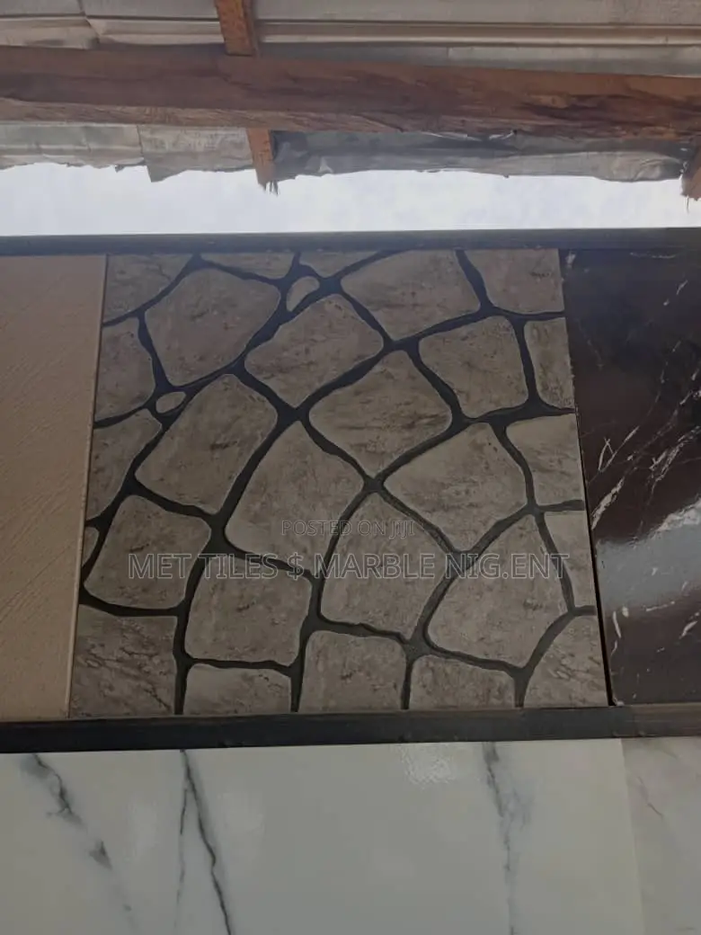 Glaze and Matt Floor Tiles 40x40