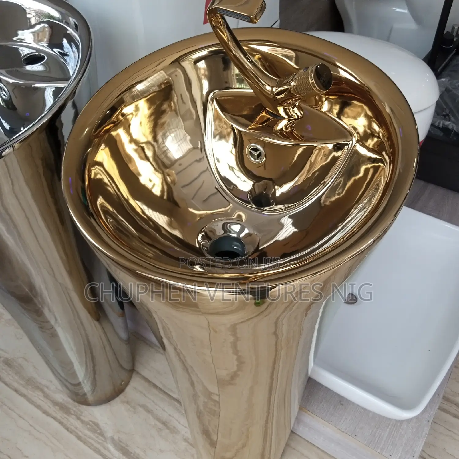 Toilet Washing Hand Basin
