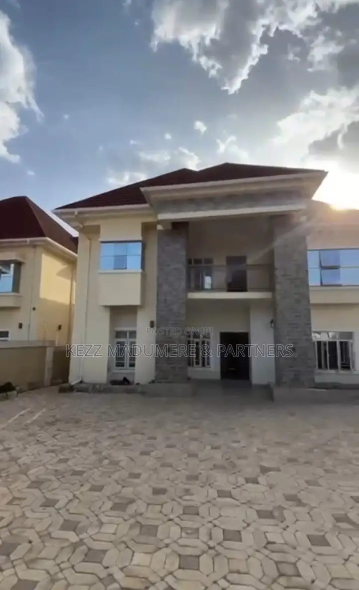 5bdrm Duplex in New Gra, Enugu ,, Port-Harcourt for sale